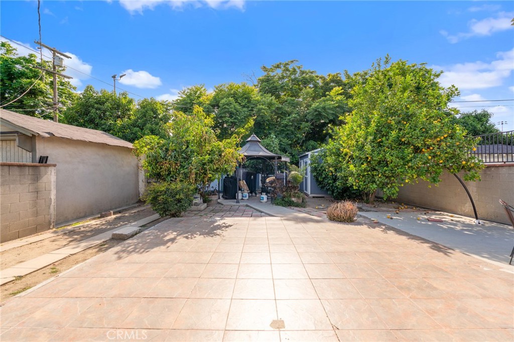 3935 S Harvard Boulevard Property Photo 12