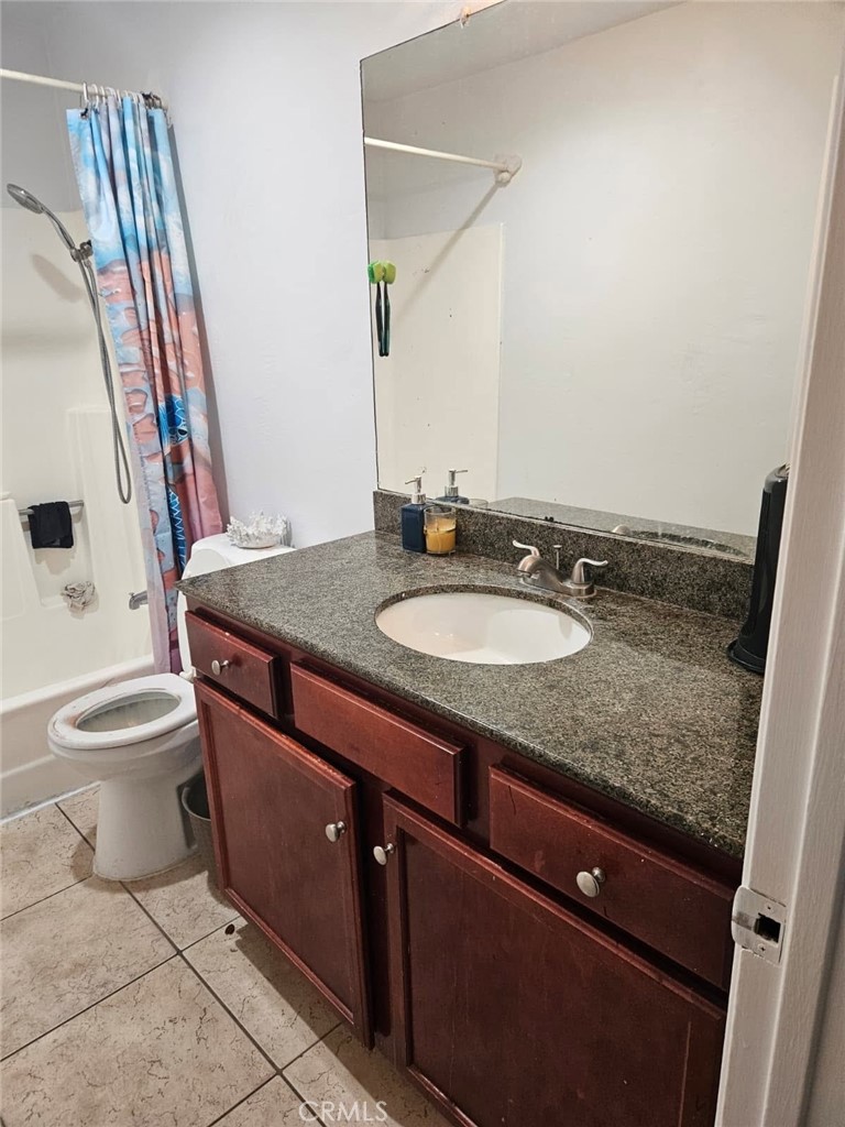 12805 18 Mapleview Property Photo 8