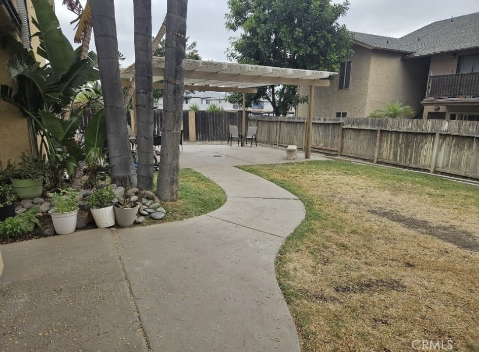 12805 18 Mapleview Property Photo 11