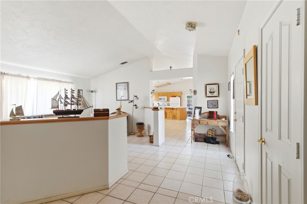 16433 Pauhaska Property Photo 9