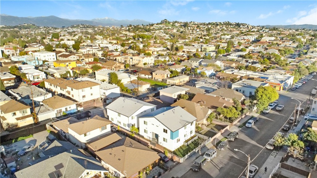 2437 2439 Malabar Street Property Photo 1