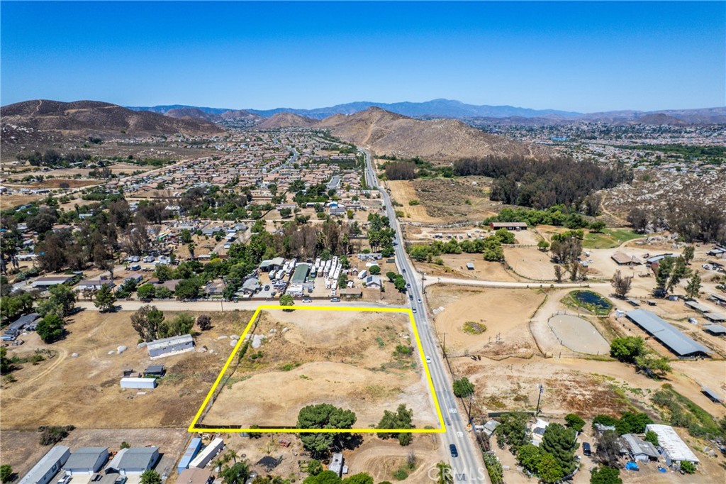 0 Hawthorne Property Photo 3