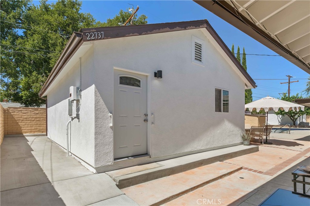 22737 Rodax Property Photo 1