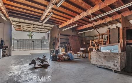 411 E Rosecrans Property Photo 8