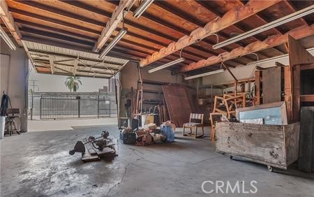 411 E Rosecrans Property Photo 8