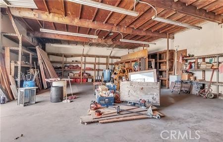 411 E Rosecrans Property Photo 9