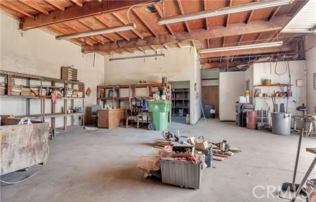 411 E Rosecrans Property Photo 10