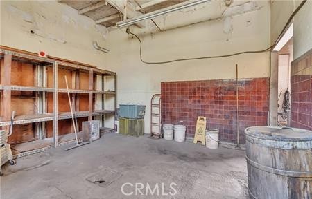 411 E Rosecrans Property Photo 14