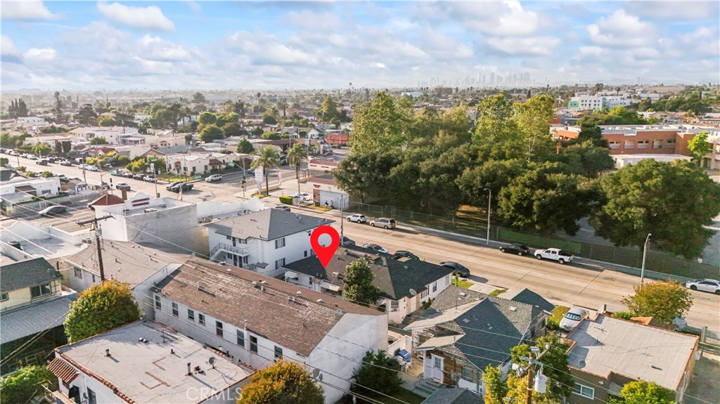 2616 Broadway Property Photo 4