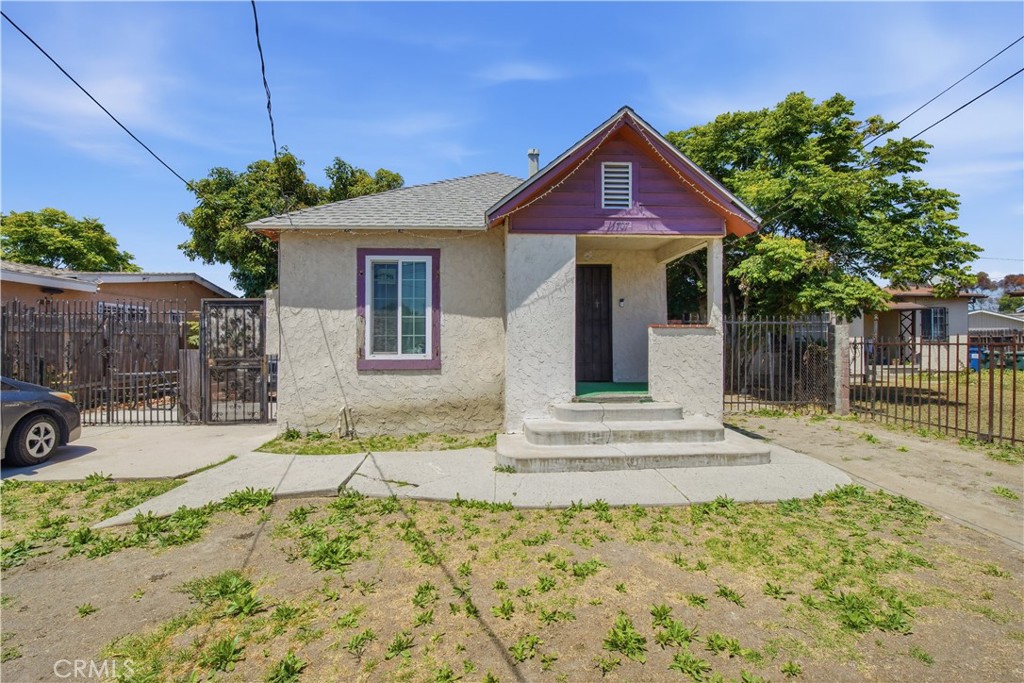 11707 Antwerp Ave Property Photo 1