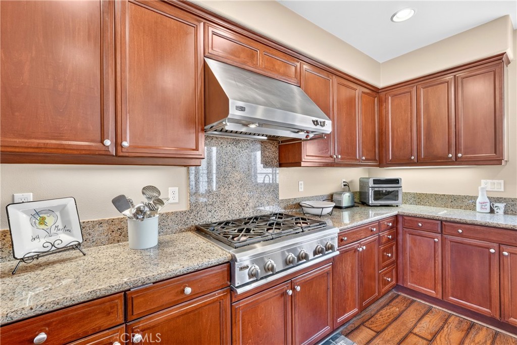5406 Duncaster Place Property Photo 33