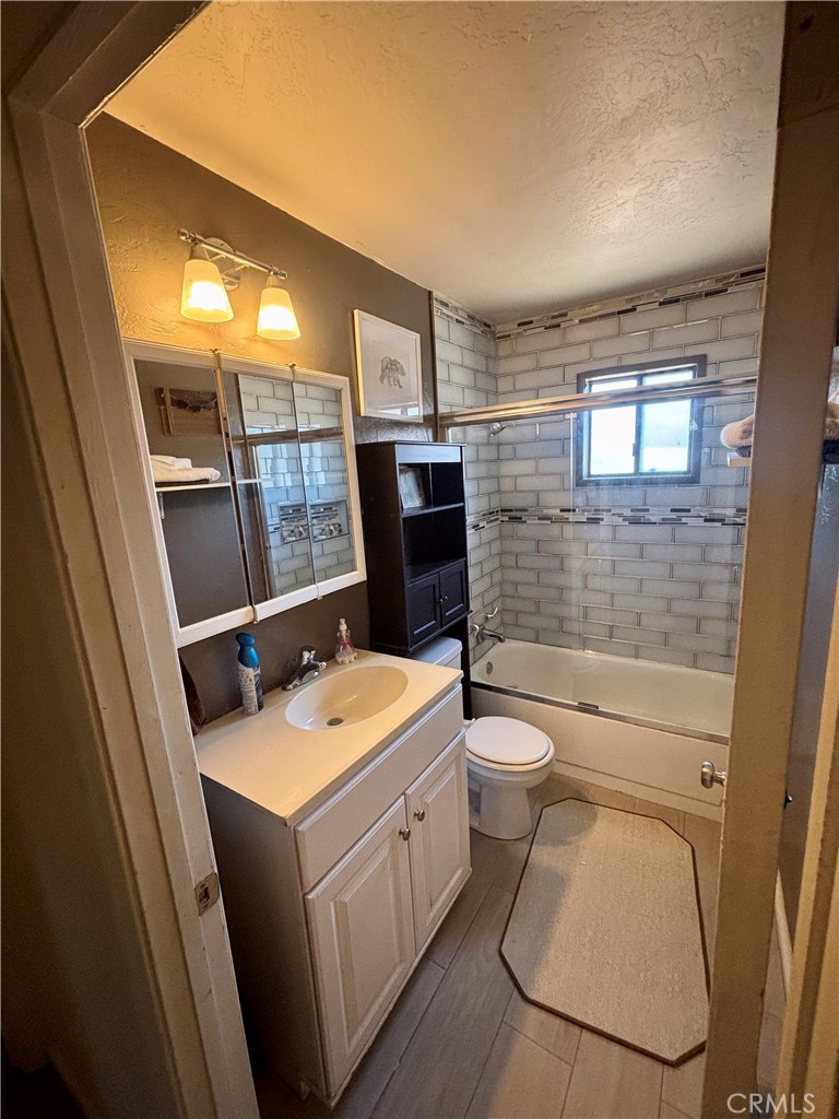 854 Fir Property Photo 12