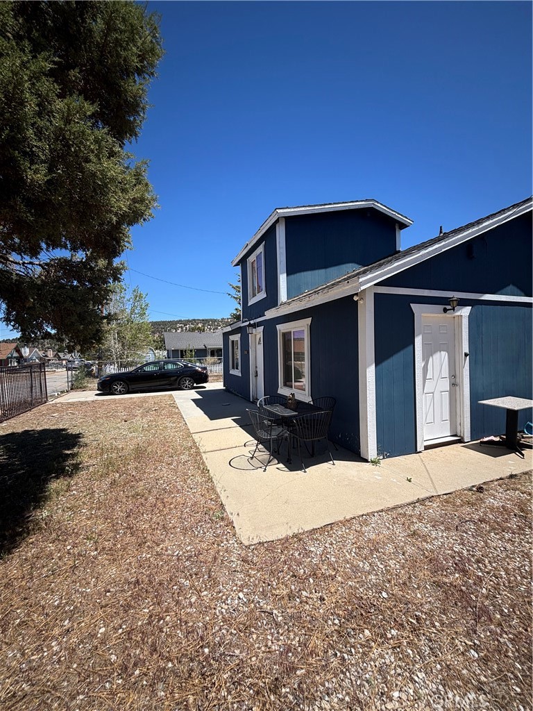 854 Fir Property Photo 17