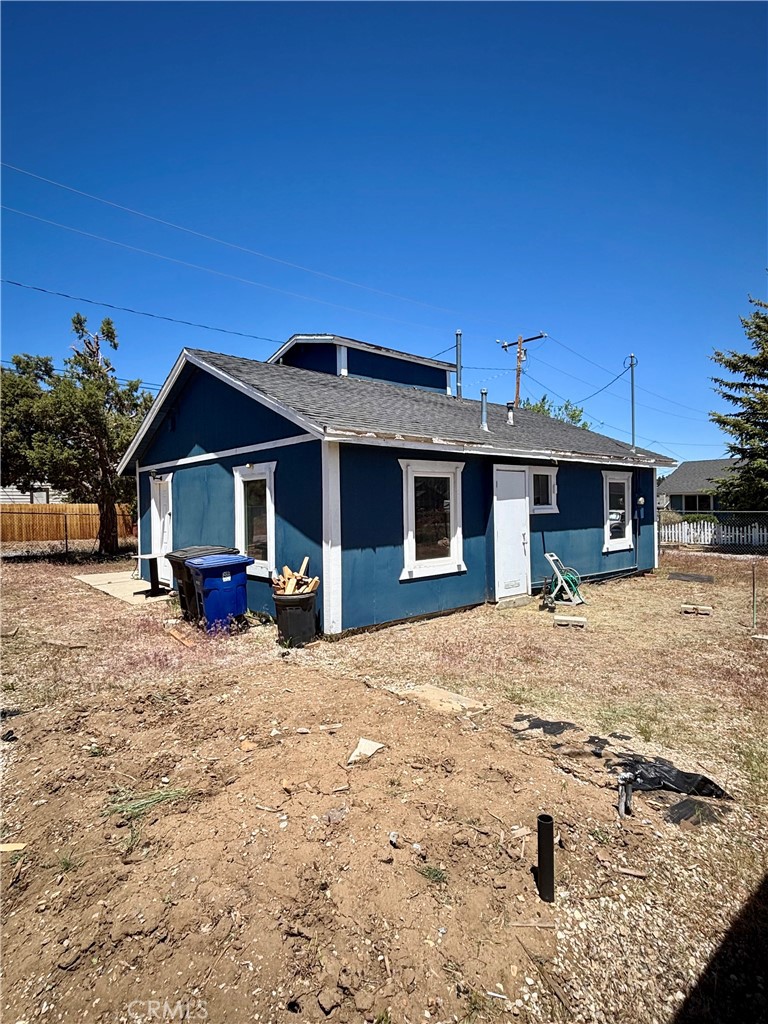 854 Fir Property Photo 18