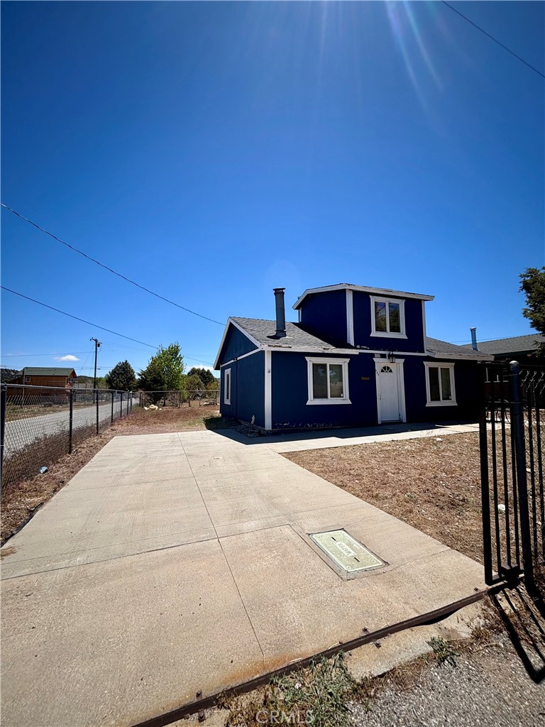 854 Fir Property Photo 22
