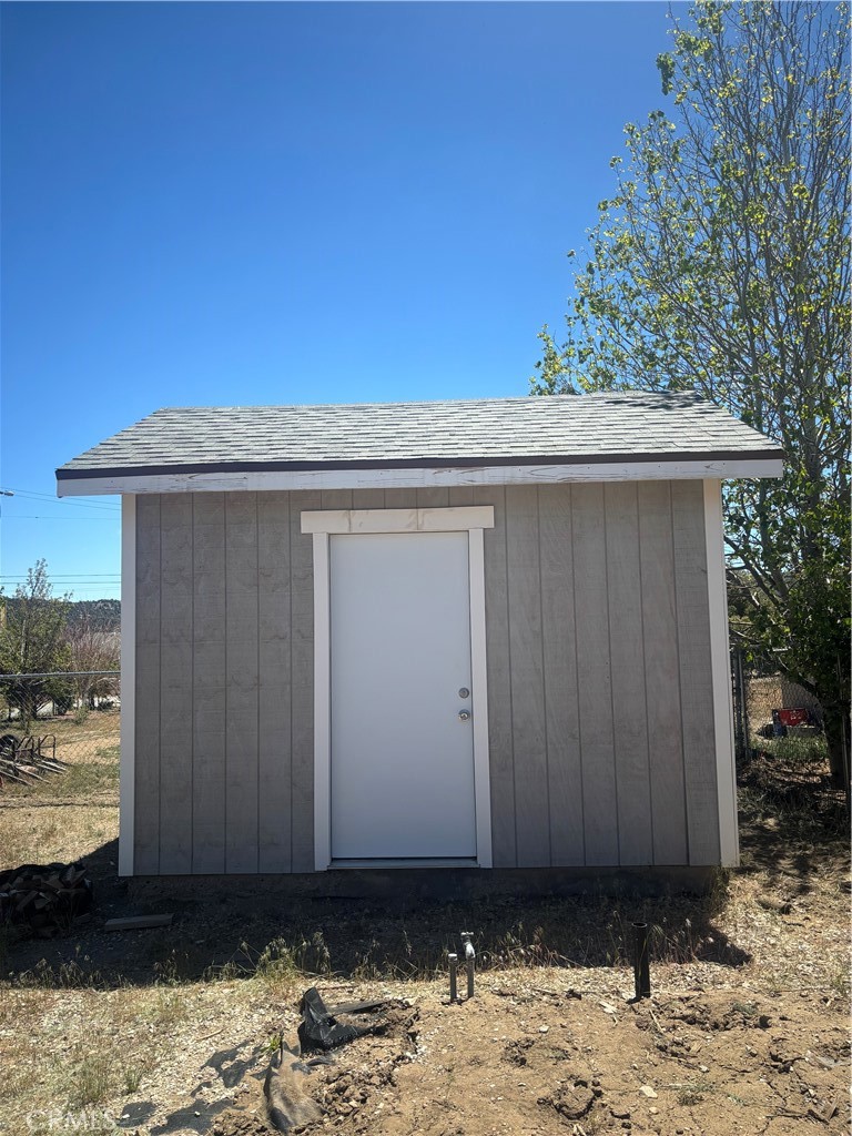 854 Fir Property Photo 23
