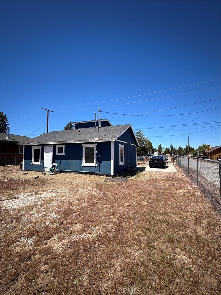 854 Fir Property Photo 25
