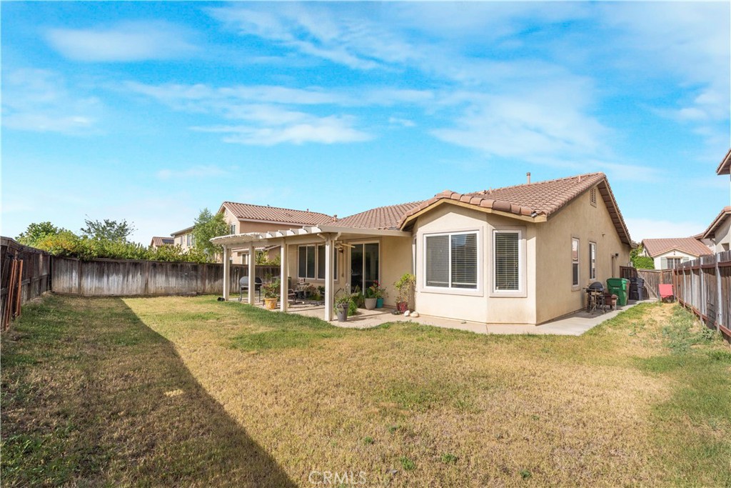 984 Queen Annes Property Photo 17
