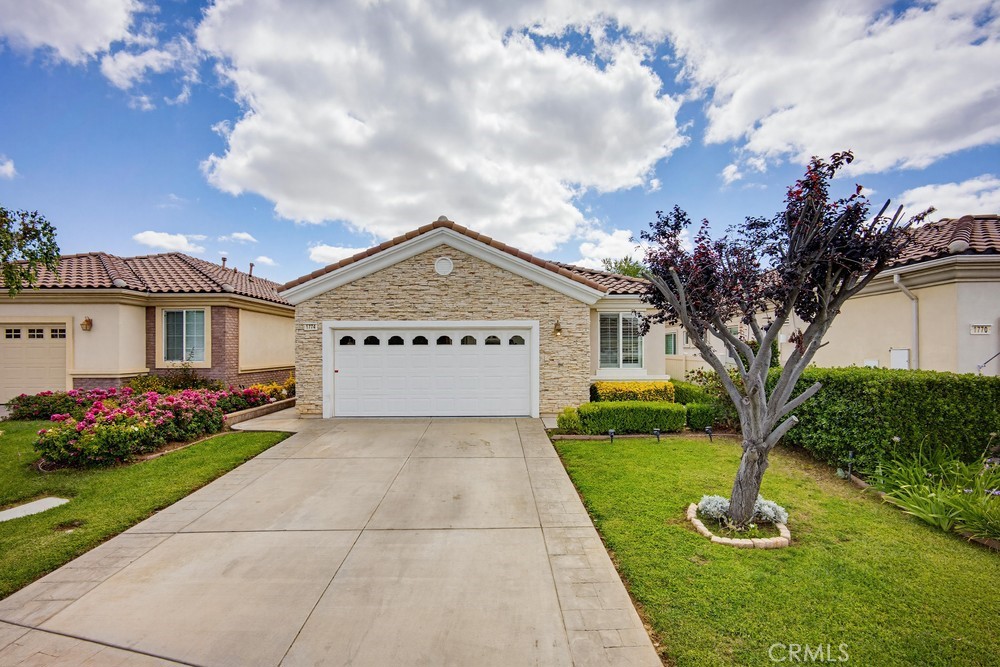 1774 Dalea Property Photo 1