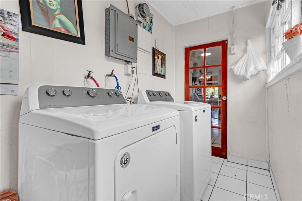 344 W 83rd Property Photo 13