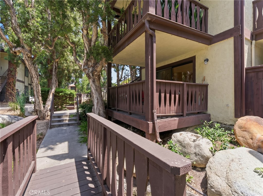 13946 Spring Water Court Property Photo 3
