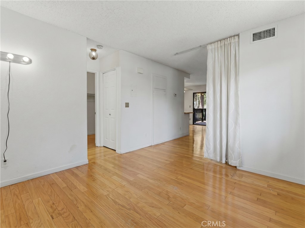 13946 Spring Water Court Property Photo 4