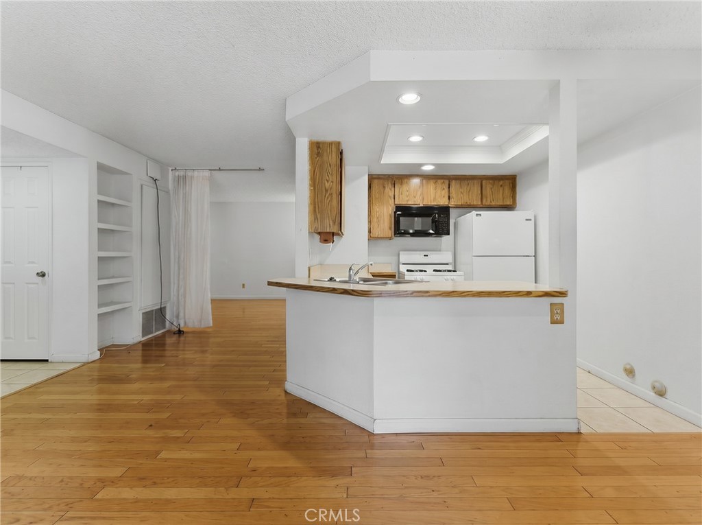 13946 Spring Water Court Property Photo 17