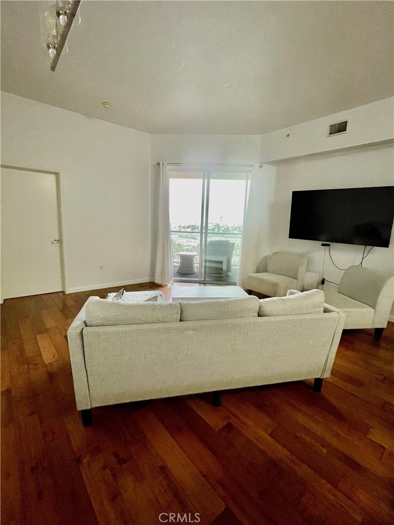 388 E Ocean Boulevard 718 Property Photo 6