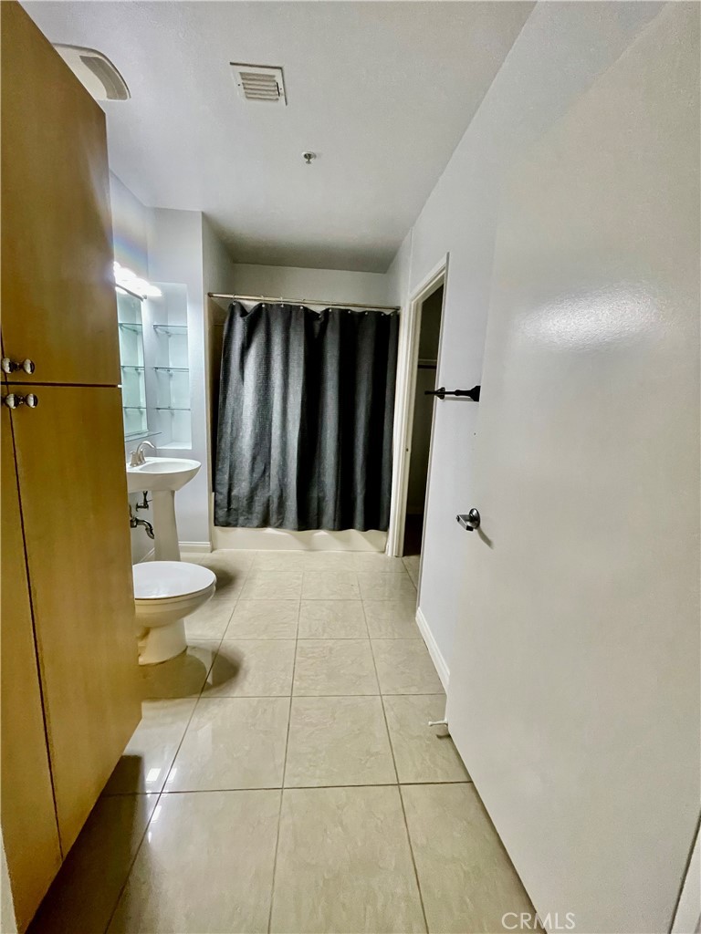 388 E Ocean Boulevard 718 Property Photo 9