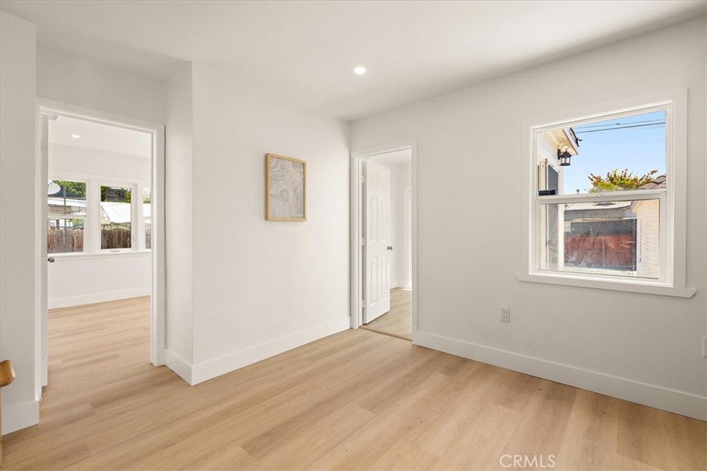 1218 N Spring Avenue Property Photo 22
