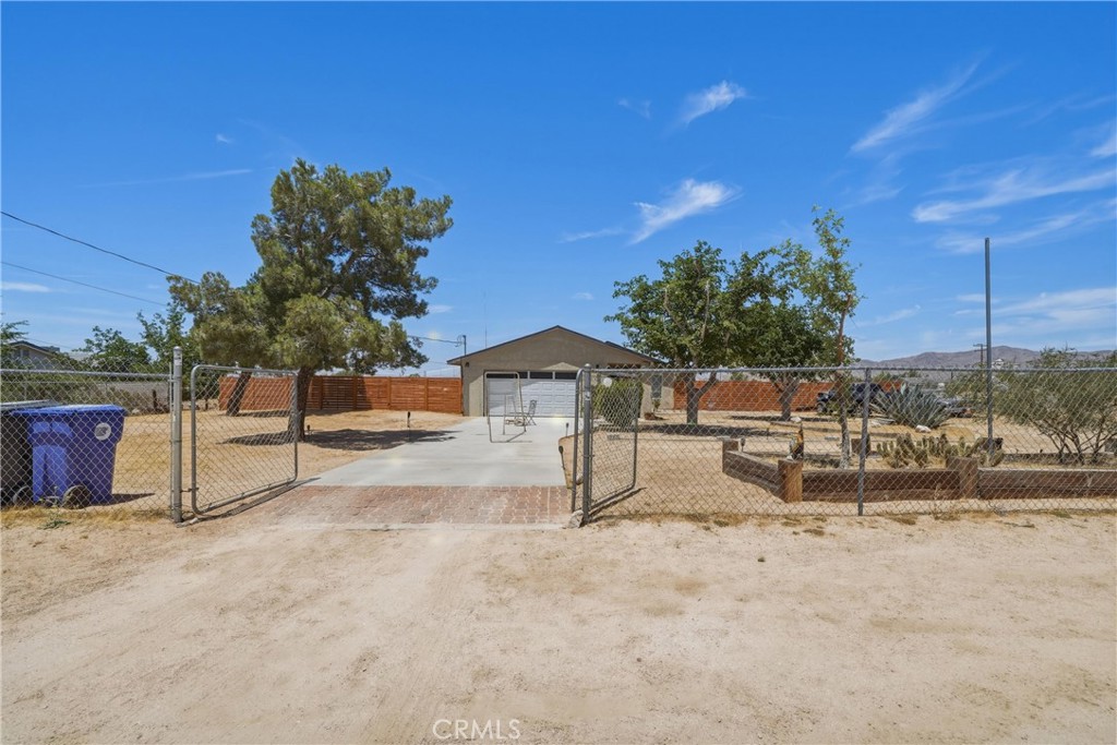 23560 Tussing Ranch Property Photo 2