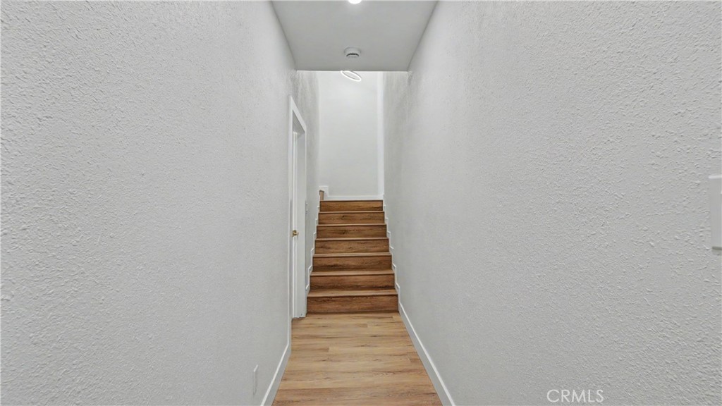 1933 W 43rd Place Property Photo 34