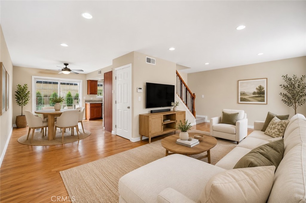 1804 W Glenoaks Avenue Property Photo 3