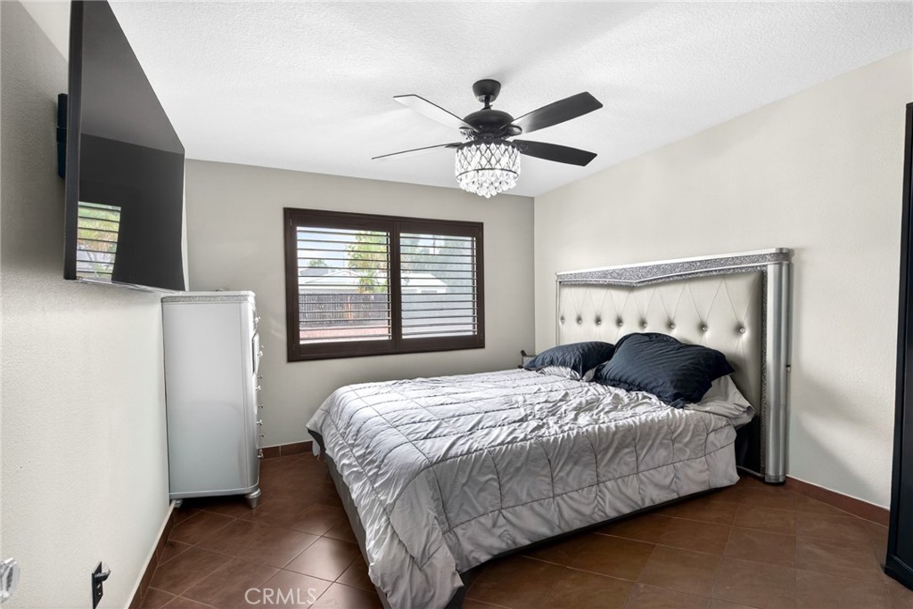 145 S Poplar 20 Property Photo 16