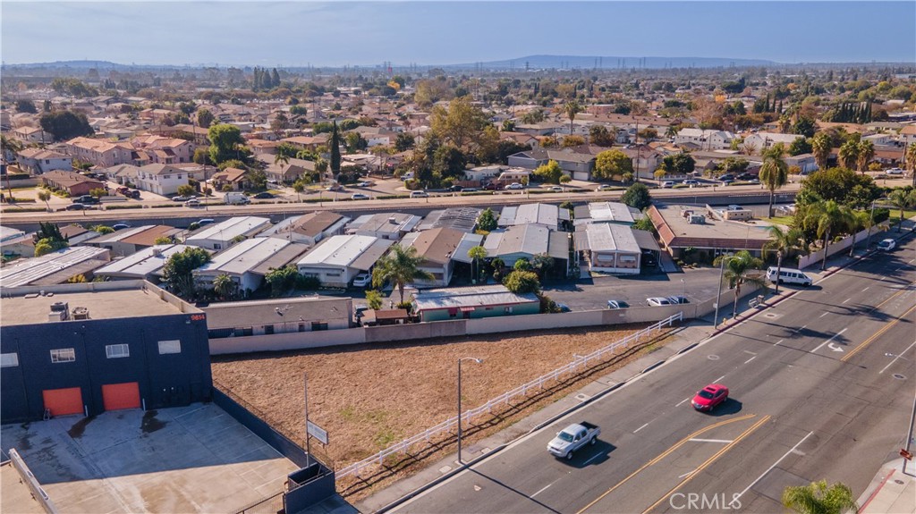 9548 Alondra Boulevard Property Photo 6