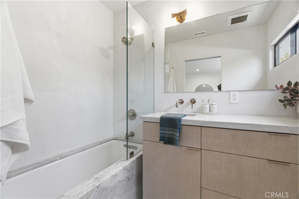 6144 W 76th Street Property Photo 23