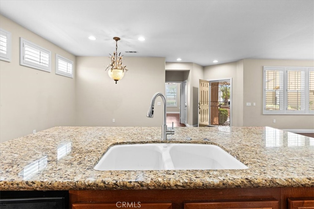 125 Thistle Property Photo 8