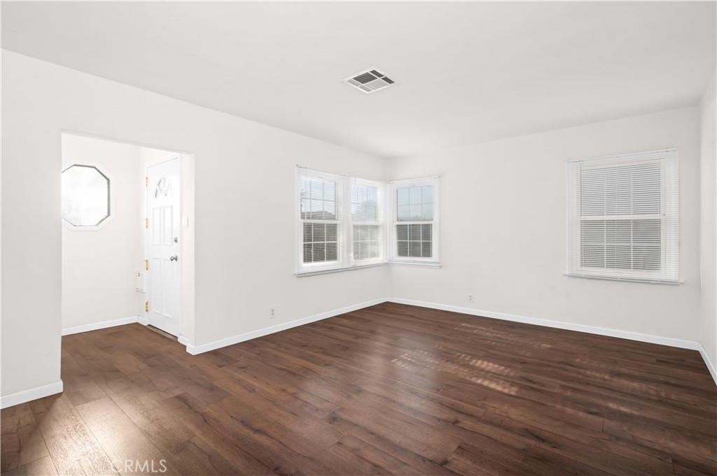 10910 S Burl Property Photo 5