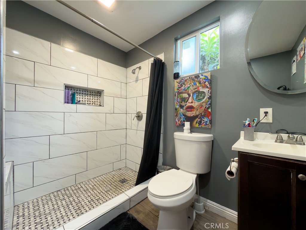 1512 W 153rd Property Photo 14