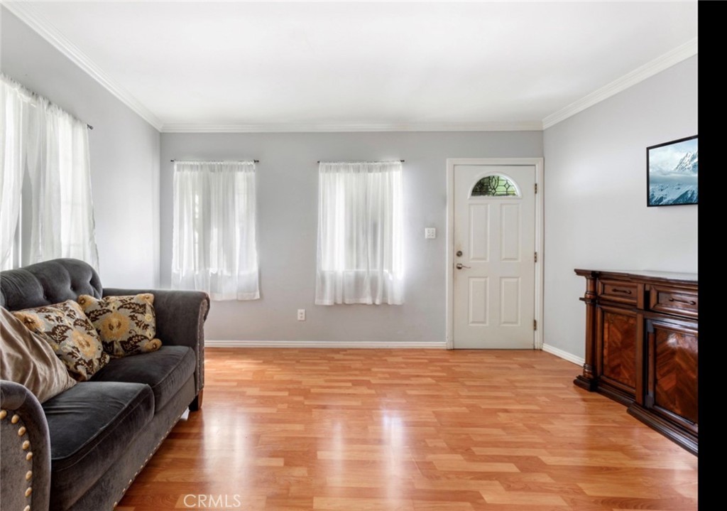1818 N Rose Property Photo 9