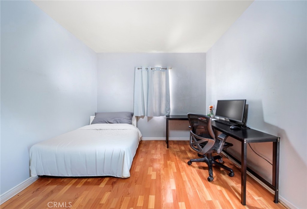 1818 N Rose Property Photo 10