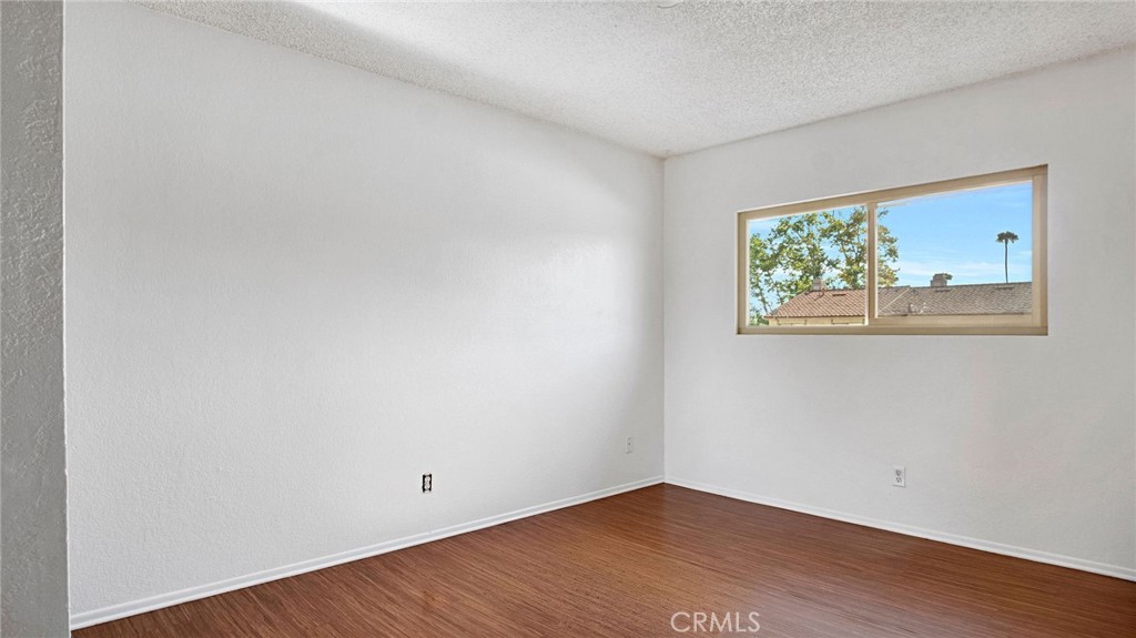 9817 Sun Valley Dr Property Photo 25