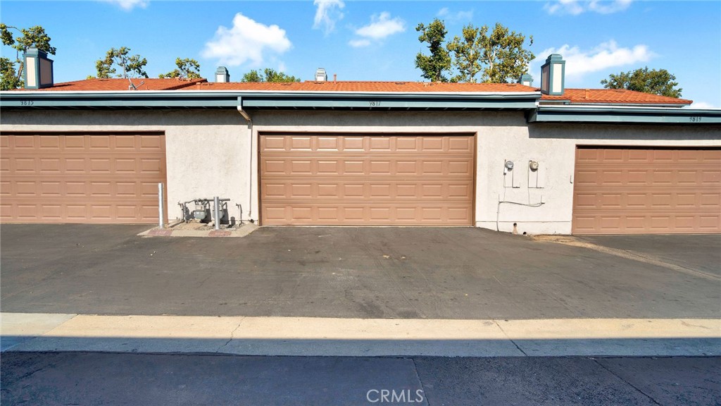 9817 Sun Valley Dr Property Photo 38