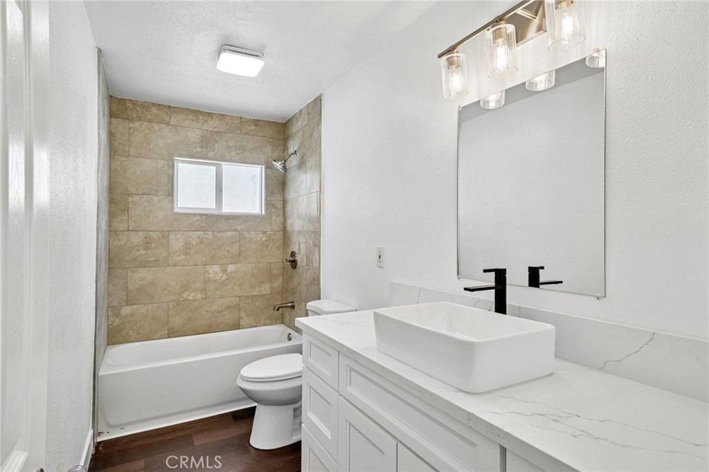 546 W Indian School Lane Property Photo 16