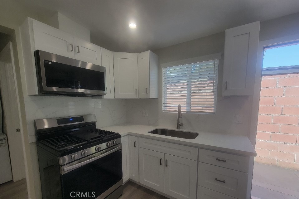 7735 Rhea Avenue Property Photo 4