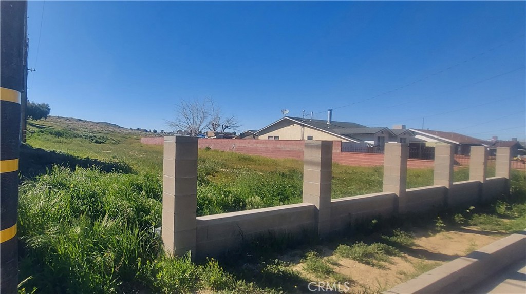 5 St E Avenue R Property Photo 1