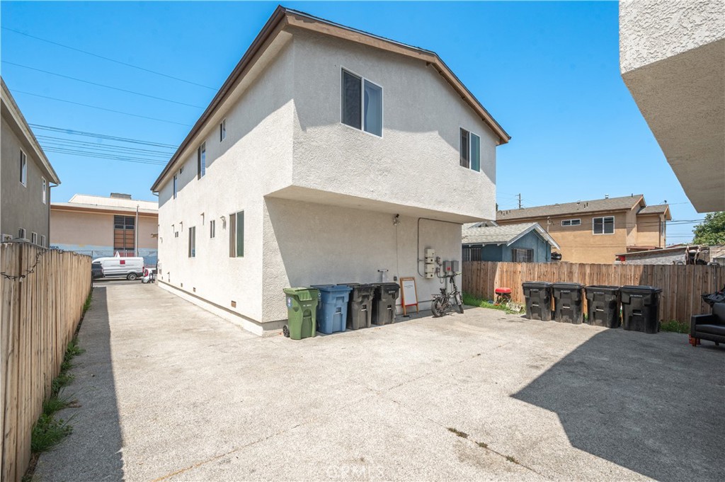 844 W 78th Street Property Photo 17