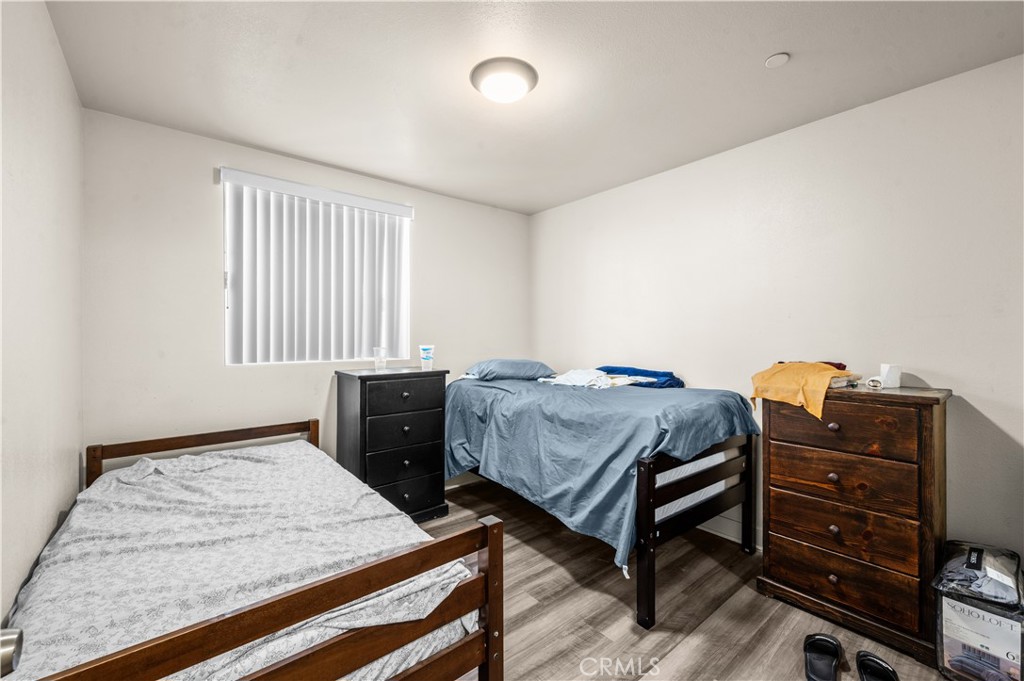 844 W 78th Street Property Photo 36
