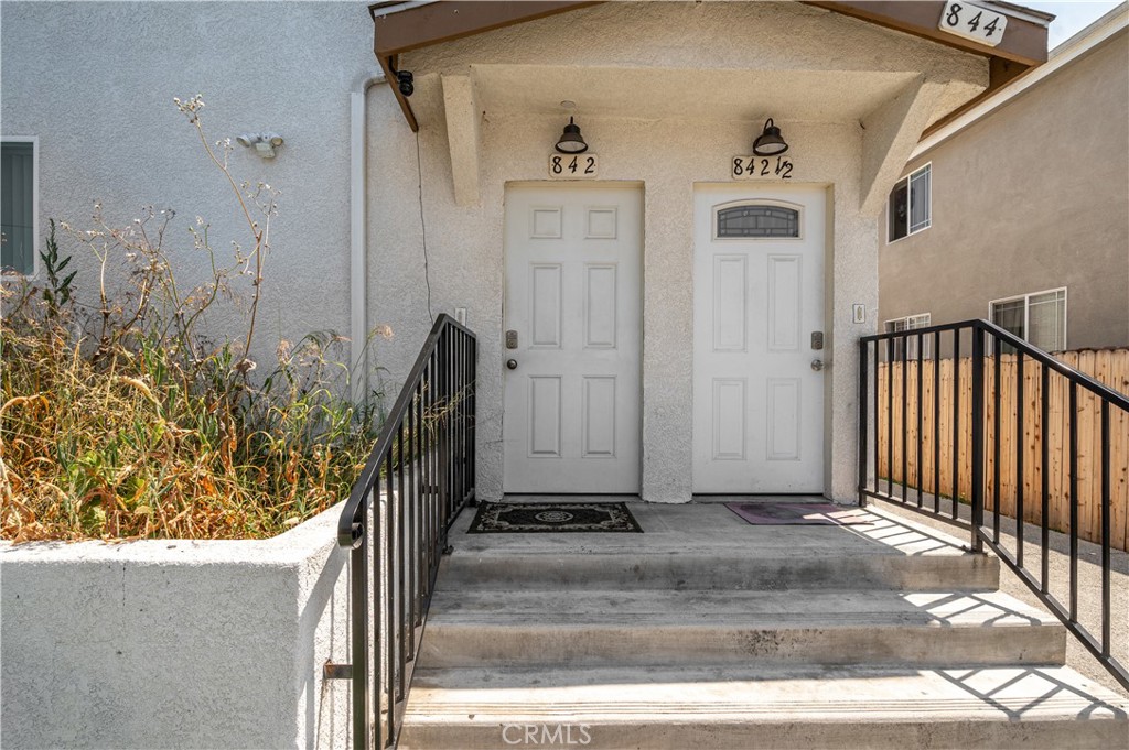 844 W 78th Street Property Photo 46