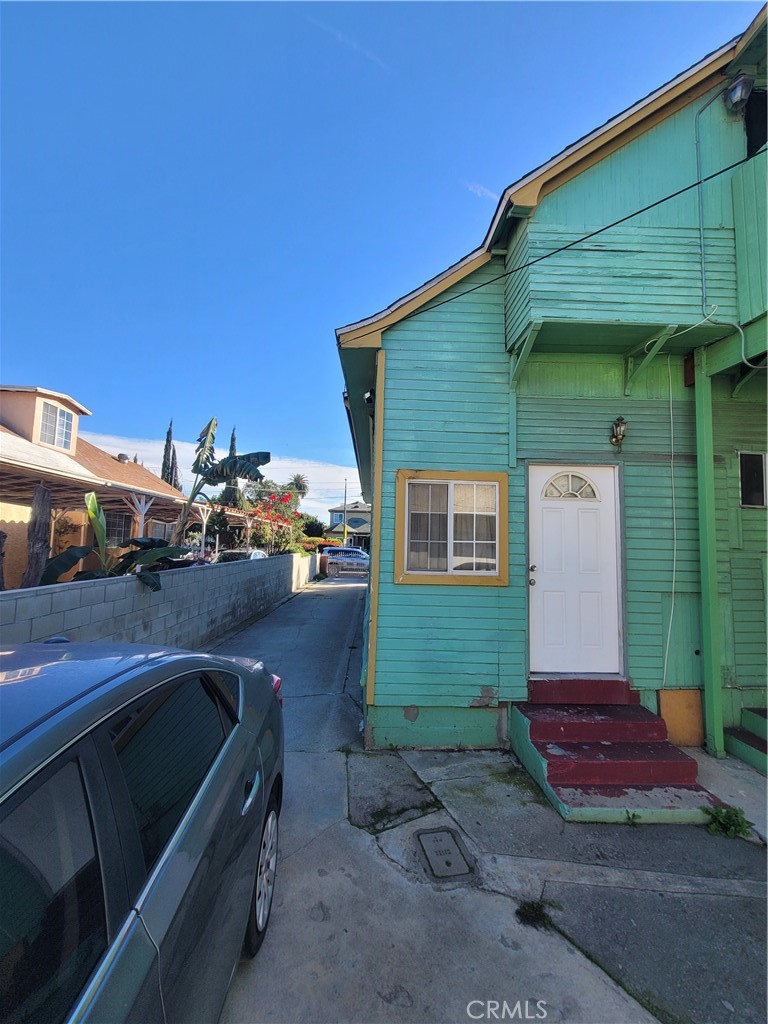 1757 S New England Property Photo 16